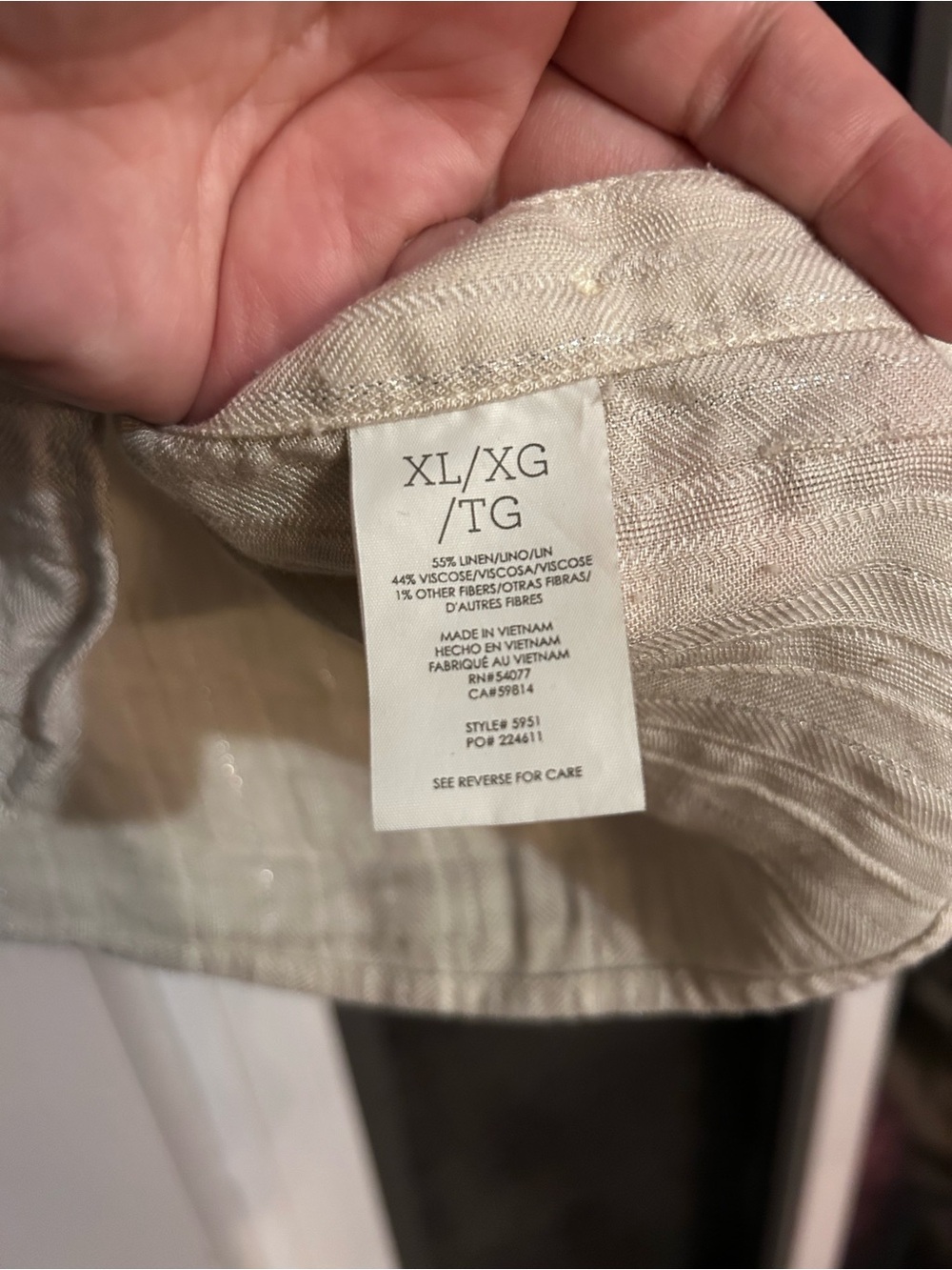Coastal Grandma Linen blouse with side button details - Picture 5 of 5